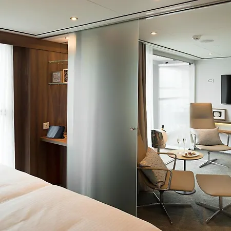 Fairtours Hotelschiff Emerald Sun****** Frankfurt am Main