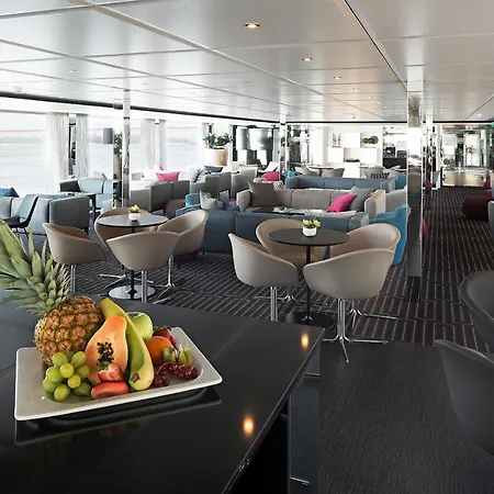 Botel Fairtours Hotelschiff Emerald Sun****** Frankfurt am Main